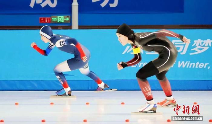 2025-2026全国速滑青年锦标赛黑龙江开赛 380余