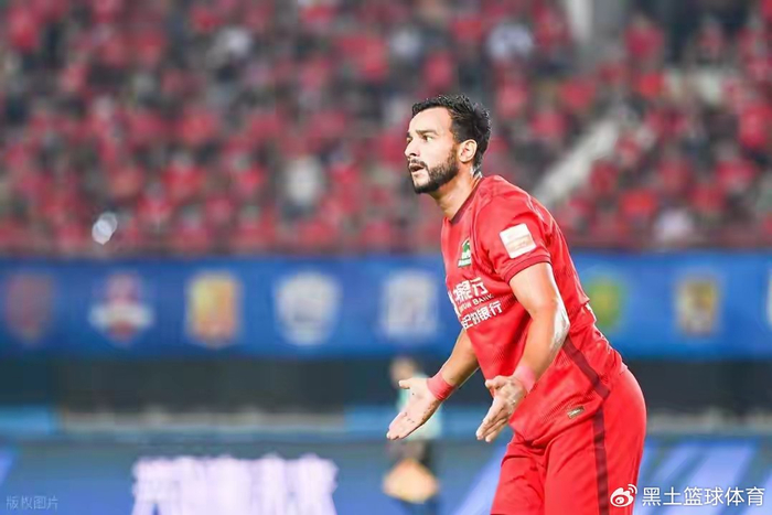 河南队外援策略揭示中超战术变革：身体对抗成